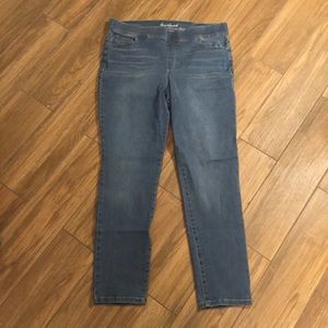 Gloria Vanderbilt Slim Leg Jeans